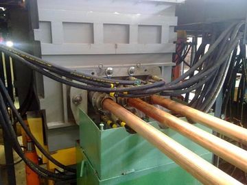 180KW औद्योगिक पिघलने भट्ठी 750kg 0.75 तांबा ढलाई के लिए मुख्य आवृत्ति
